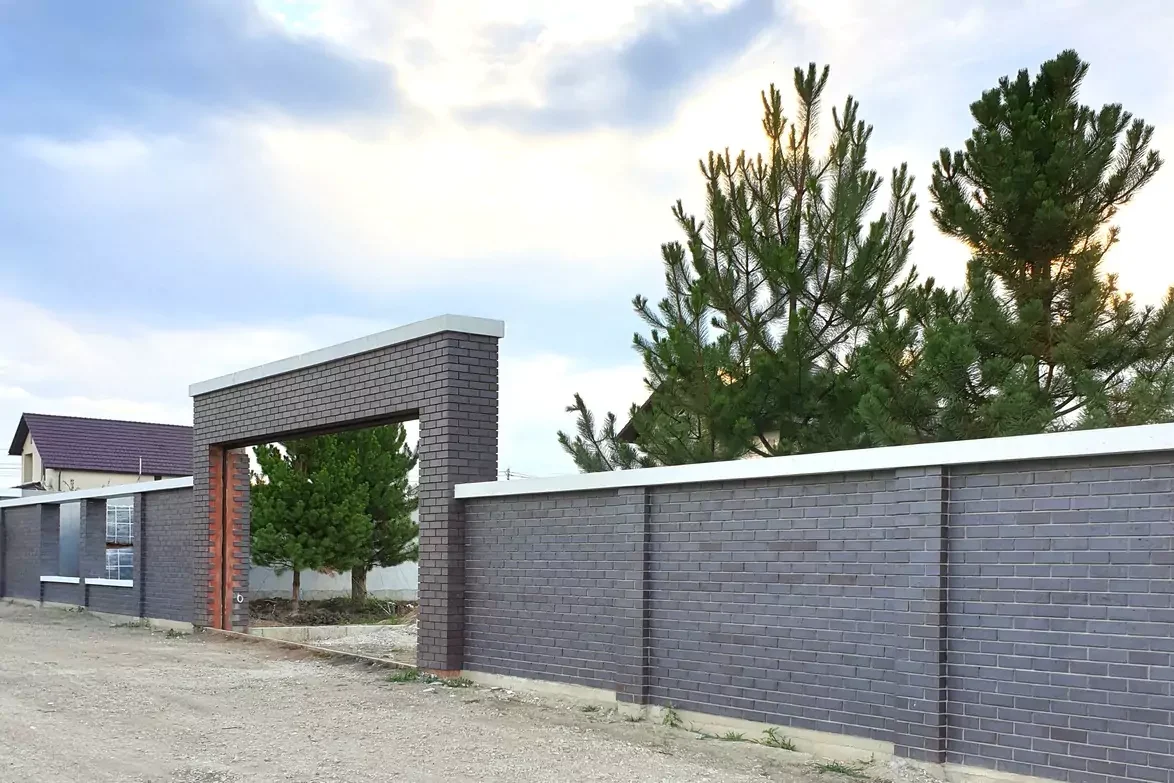 Proiect UNGUREANU ART, materiale folosite : Klinker, Roben, Manchester