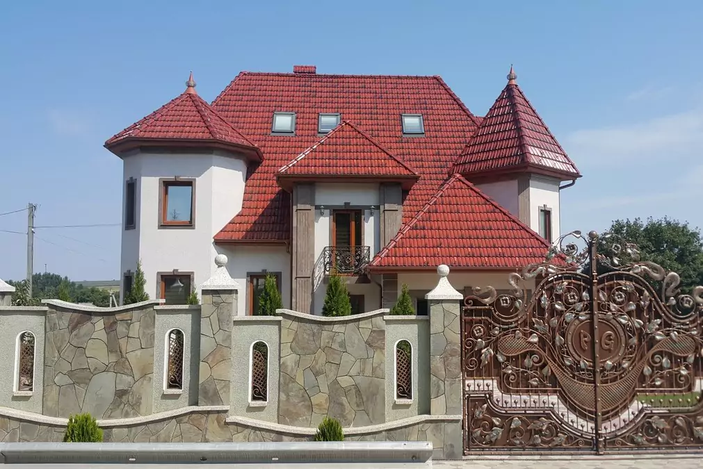 Proiect UNGUREANU ART, materiale folosite ratio antic